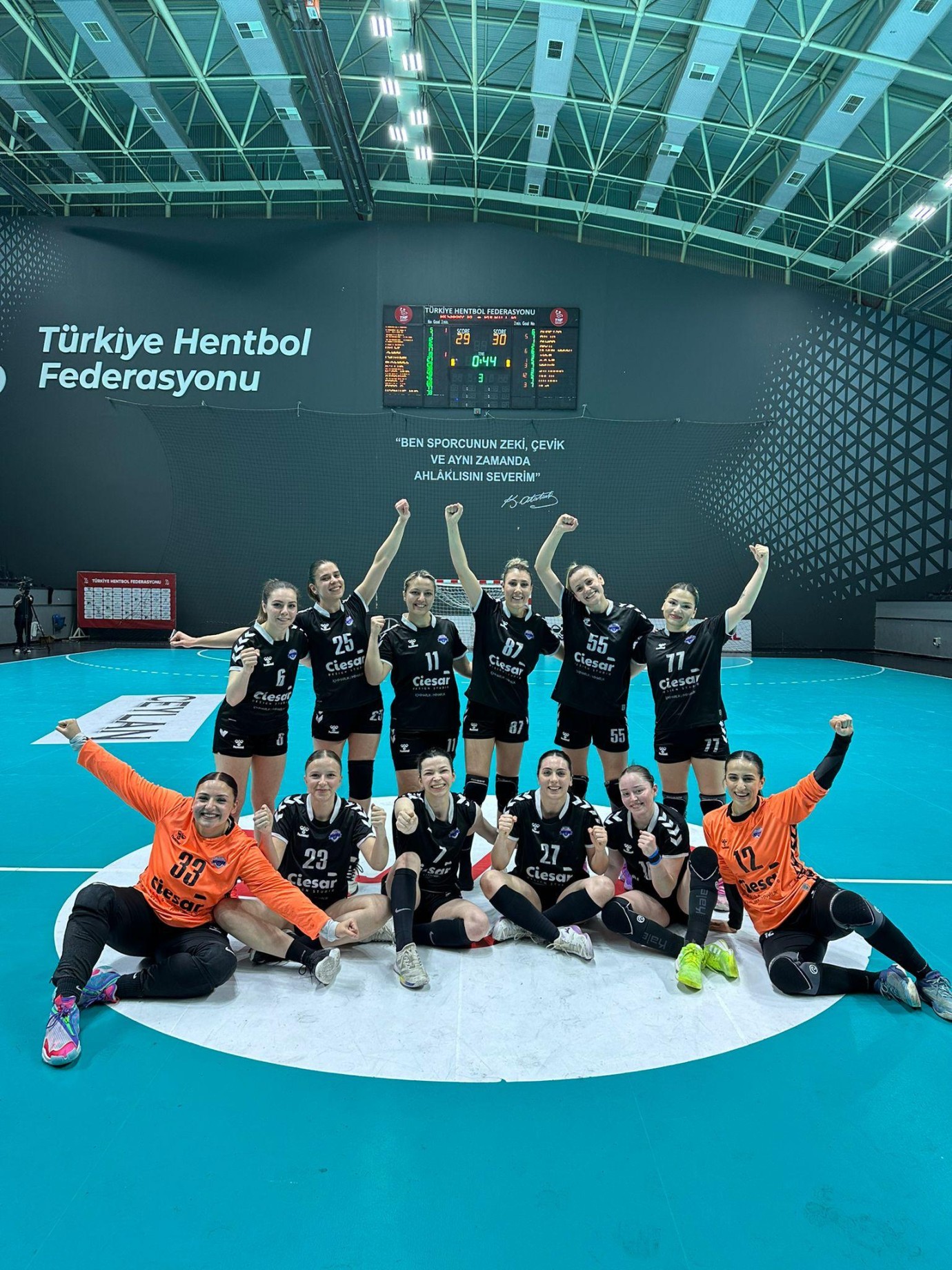 POLATLI BELEDİYESPOR KADIN HENTBOL TAKIMI TÜRKİYE HENTBOL KADINLAR SÜPER LİGE YÜKSELDİ 