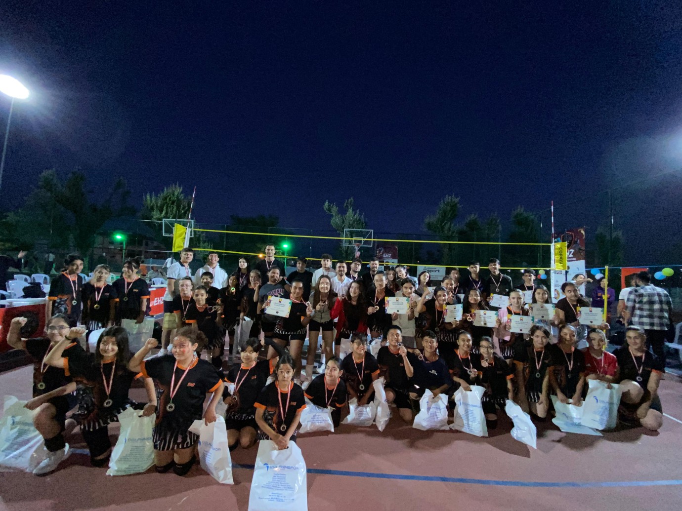 PARKTA SPOR ŞÖLENİ 