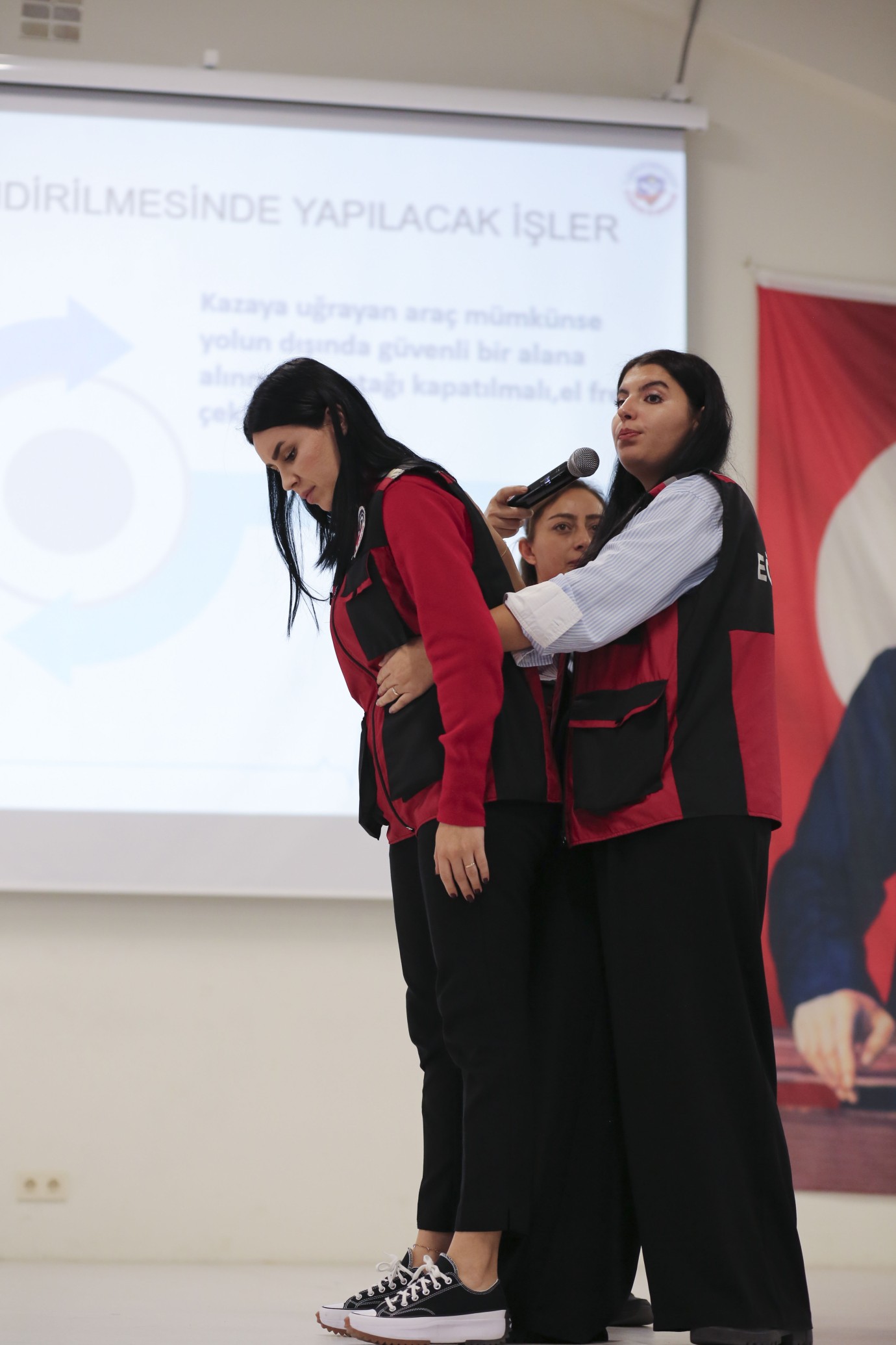 ABB’DEN ÖĞRENCİLERE “İŞ SAĞLIĞI VE GÜVENLİĞİ İLE İLK YARDIM FARKINDALIK” EĞİTİMİ   