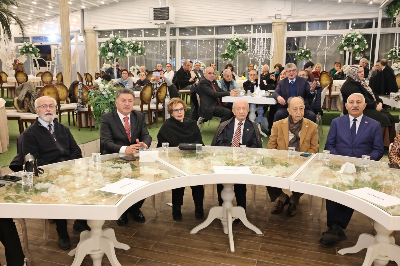 İkinci Yüzyıl” konseri, büyük coşkuya sahne oldu