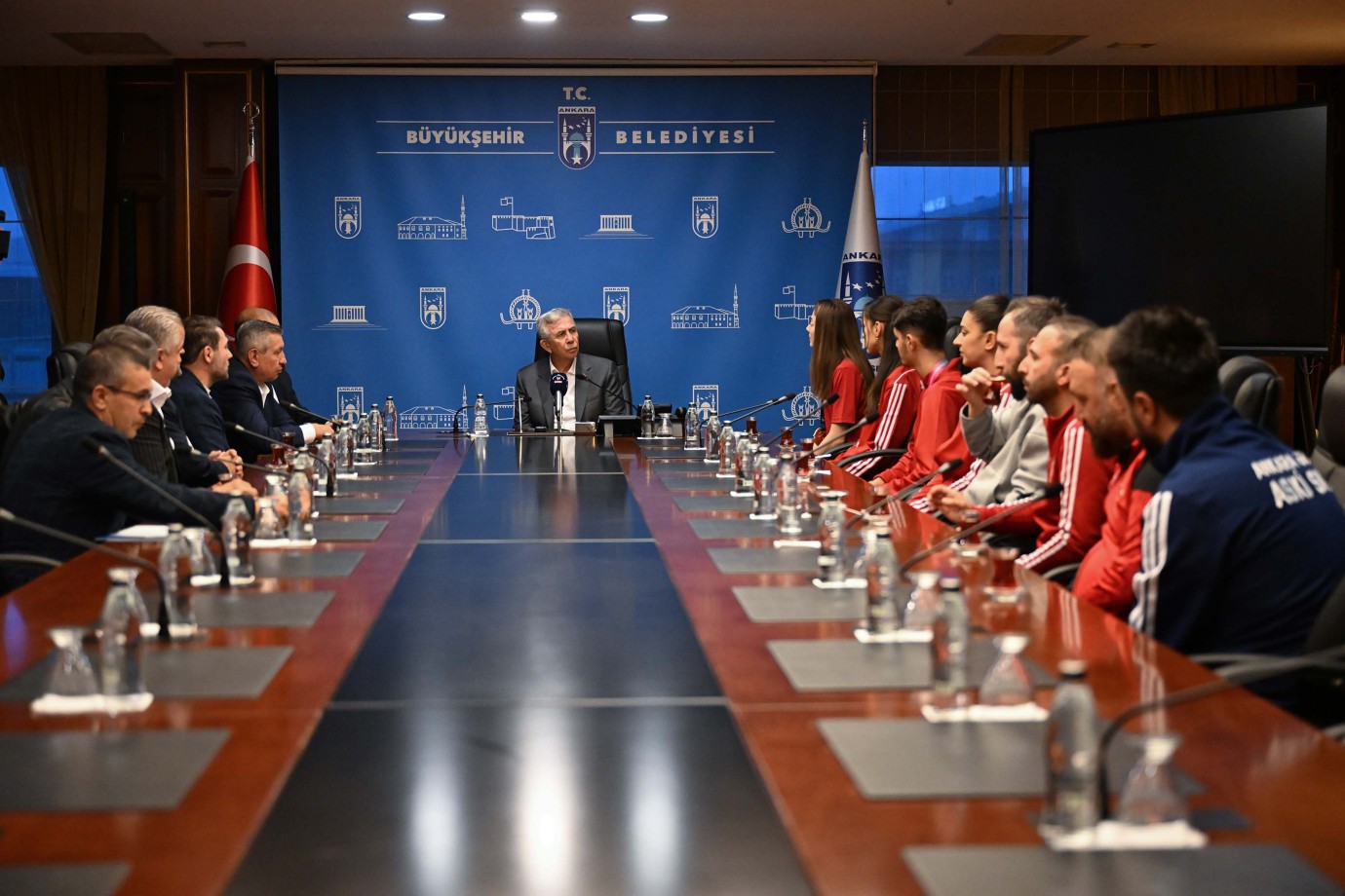 ASKİ SPOR ÇİN'DEN 2 ALTIN 3 MADALYA İLE DÖNDÜ 